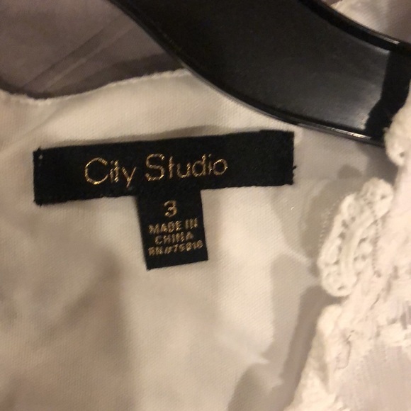 White floral lace dress - Picture 3 of 4